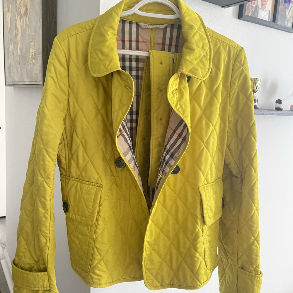 Burberry jacket in very good condition.The jacket was bought in England